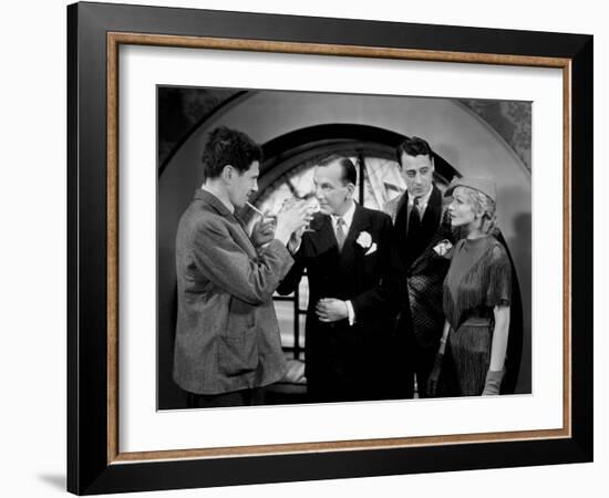 The Scoundrel, Lionel Stander, Noel Coward, Eduardo Ciannelli, Julie Haydon, 1935-null-Framed Photo