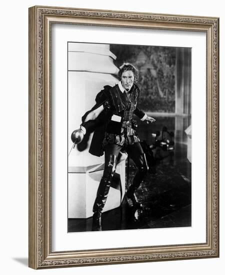 The Sea Hawk, Errol Flynn, 1940-null-Framed Photo