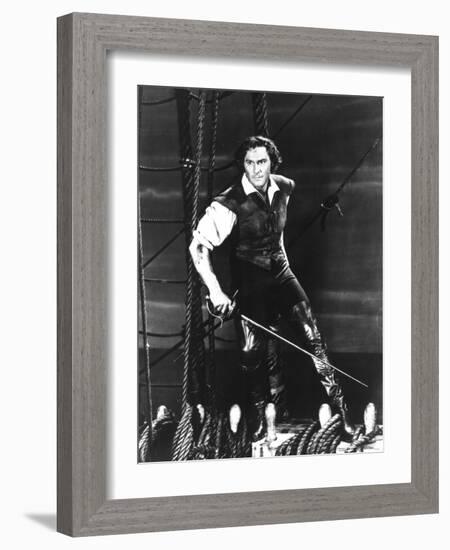 The Sea Hawk, Errol Flynn, 1940-null-Framed Photo