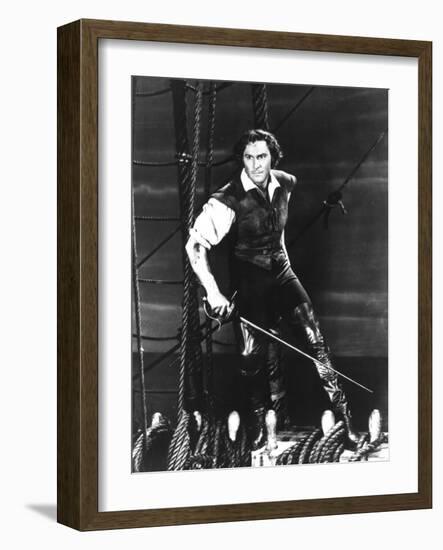 The Sea Hawk, Errol Flynn, 1940-null-Framed Photo