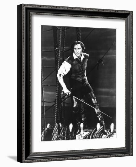 The Sea Hawk, Errol Flynn, 1940-null-Framed Photo