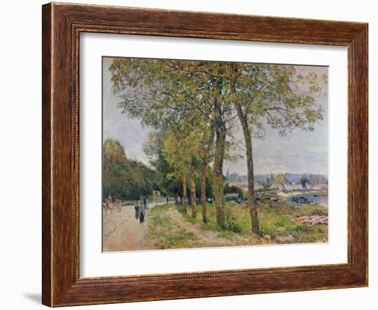 The Seine at Marly, 1876 (Oil on Canvas)-Alfred Sisley-Framed Giclee Print