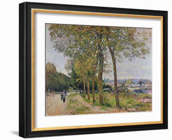 The Seine at Marly, 1876 (Oil on Canvas)-Alfred Sisley-Framed Giclee Print
