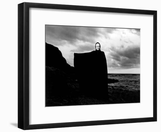 The Seventh Seal, Bengt Ekerot, 1957-null-Framed Photo