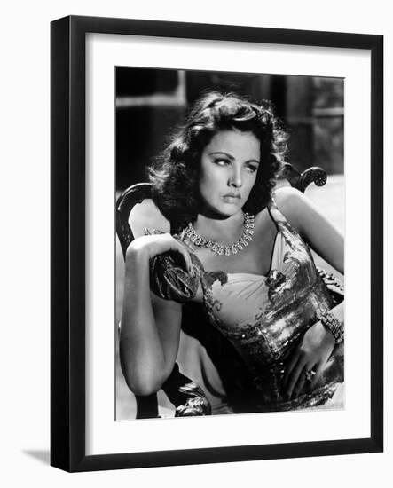 The Shanghai Gesture by Josef von Sternberg with Gene Tierney, 1941 (b/w photo)-null-Framed Photo