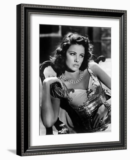 The Shanghai Gesture by Josef von Sternberg with Gene Tierney, 1941 (b/w photo)-null-Framed Photo