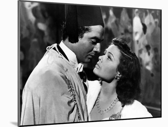 The Shanghai Gesture by Josef von Sternberg with Victor Mature and Gene Tierney, 1941 (b/w photo)-null-Mounted Photo