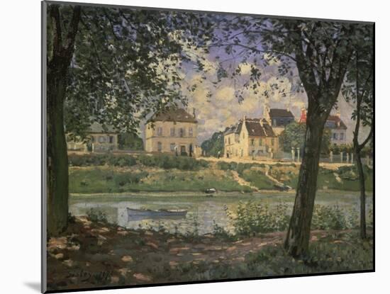 The Small Town of Villeneuve-La-Garenne at the Seine River, 1872-Alfred Sisley-Mounted Giclee Print