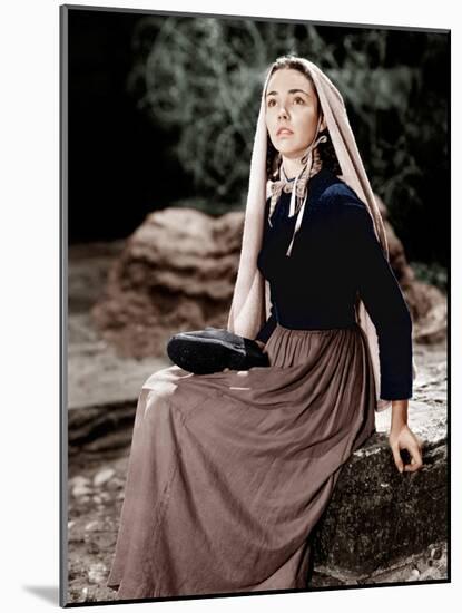 The Song of Bernadette, Jennifer Jones, 1943-null-Mounted Photo