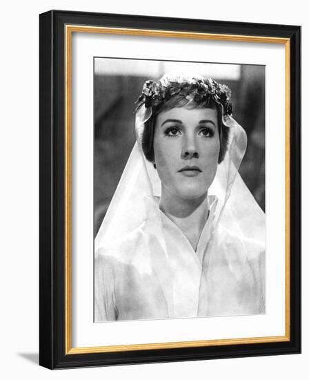 The Sound of Music, Julie Andrews, 1965-null-Framed Premium Photographic Print
