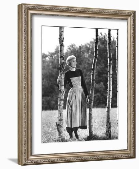 The Sound of Music, Julie Andrews, 1965-null-Framed Premium Photographic Print