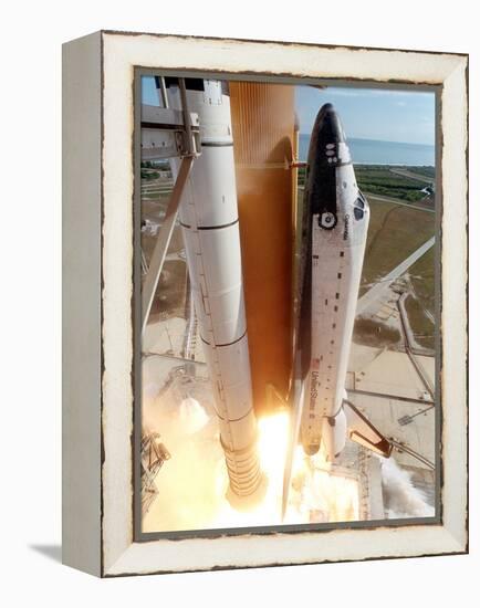 The Space Shuttle Columbia-null-Framed Premier Image Canvas