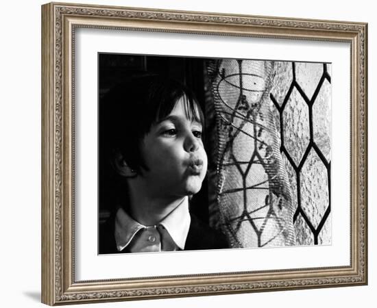 The Spirit Of The Beehive, (aka El Espiritu De La Colmena), Ana Torrent, 1973-null-Framed Photo