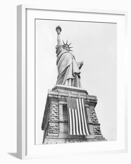 The Statue of Liberty-null-Framed Photographic Print