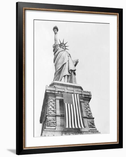 The Statue of Liberty-null-Framed Photographic Print