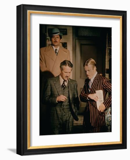 The Sting, Robert Shaw (Rear), Front from Left: Paul Newman, Robert Redford, 1973-null-Framed Photo