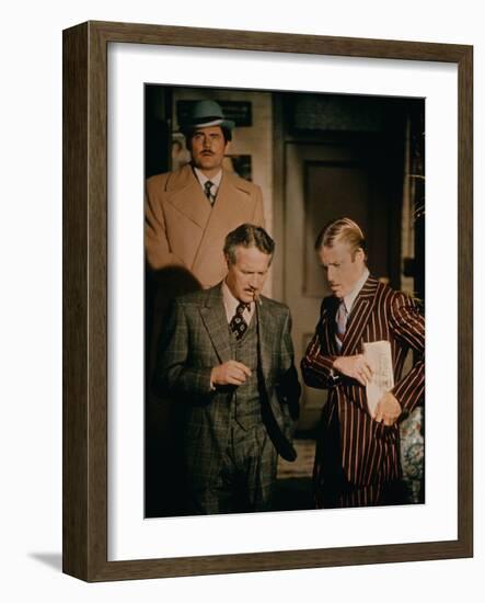 The Sting, Robert Shaw (Rear), Front from Left: Paul Newman, Robert Redford, 1973-null-Framed Premium Photographic Print