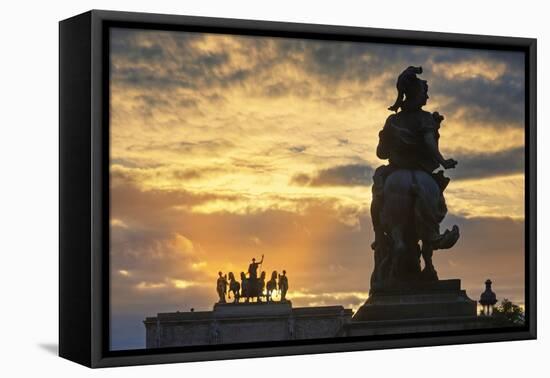 The Sun Sets behind Arc De Triomph Du Carrousel.-Jon Hicks-Framed Premier Image Canvas