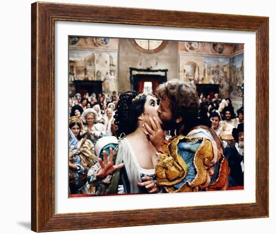 The Taming of the Shrew (1967)-null-Framed Photo