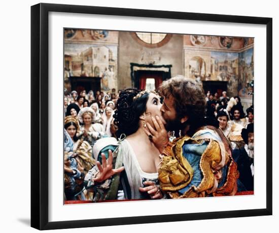 The Taming of the Shrew (1967)-null-Framed Photo