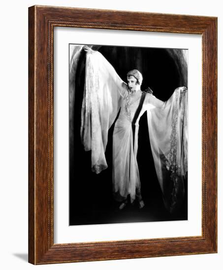 The Temptress, Greta Garbo, 1926-null-Framed Photo