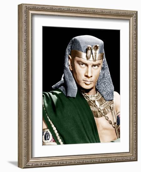 THE TEN COMMANDMENTS, Yul Brynner, 1956-null-Framed Photo