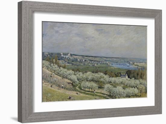 The Terrace at Saint-Germain, Spring, 1875 (Oil on Canvas)-Alfred Sisley-Framed Giclee Print