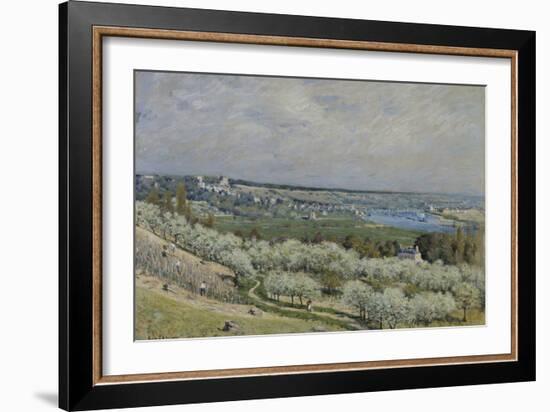 The Terrace at Saint-Germain, Spring, 1875 (Oil on Canvas)-Alfred Sisley-Framed Giclee Print