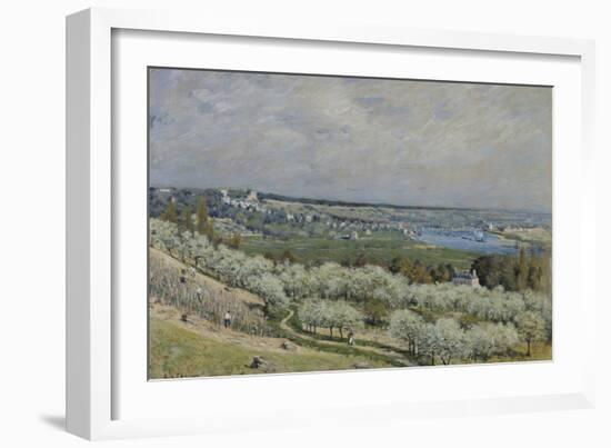 The Terrace at Saint-Germain, Spring, 1875 (Oil on Canvas)-Alfred Sisley-Framed Giclee Print