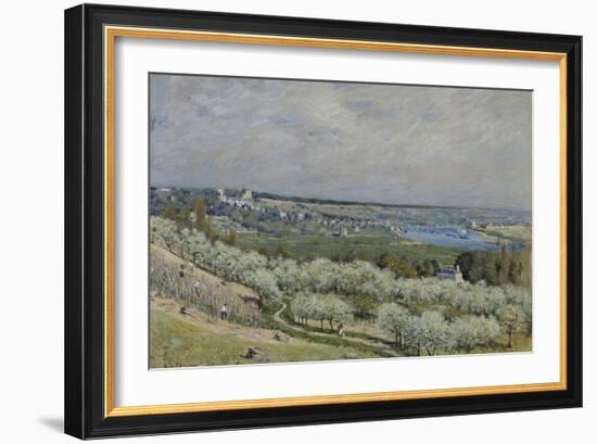 The Terrace at Saint-Germain, Spring, 1875 (Oil on Canvas)-Alfred Sisley-Framed Giclee Print