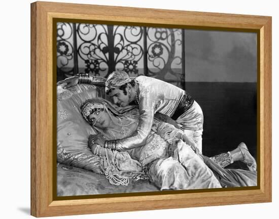 The Thief Of Bagdad, Julanne Johnston, Douglas Fairbanks, Sr., 1924-null-Framed Stretched Canvas