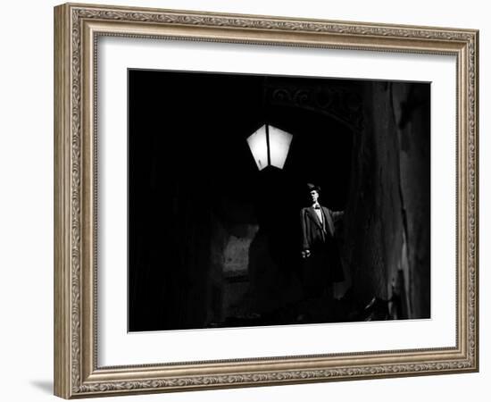 The Third Man, Joseph Cotten, 1949-null-Framed Photo