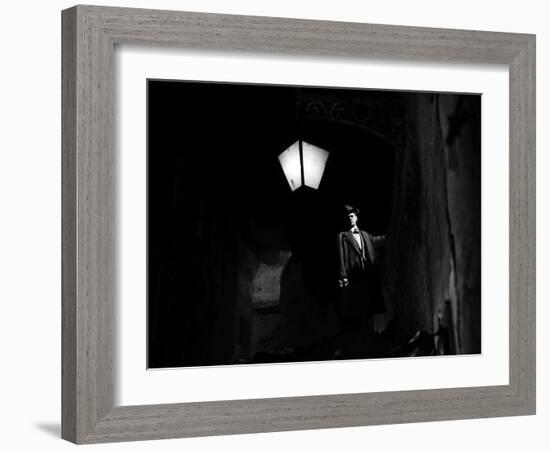 The Third Man, Joseph Cotten, 1949-null-Framed Photo