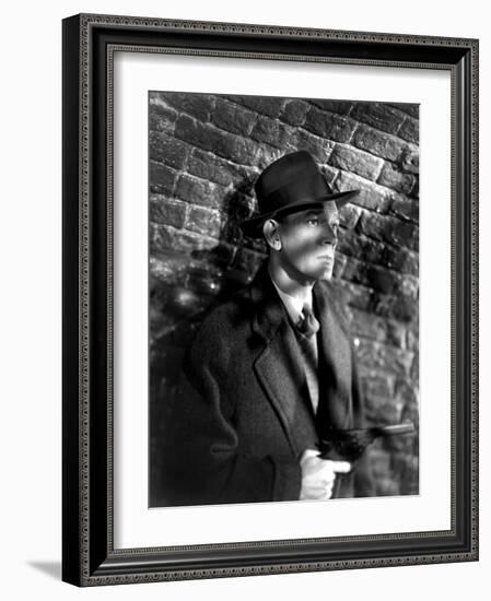 The Third Man, Joseph Cotten, 1949-null-Framed Premium Photographic Print