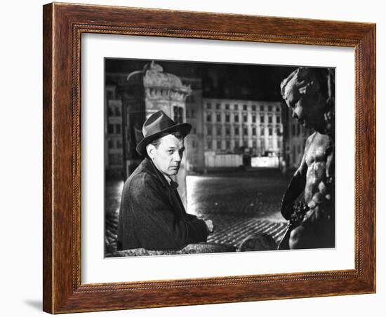 The Third Man, Joseph Cotten, 1949-null-Framed Premium Photographic Print