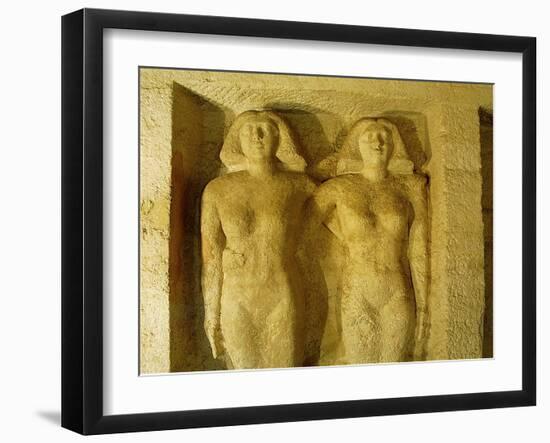 The tomb at Giza of Meresankh, one of the queens of Khephren-Werner Forman-Framed Giclee Print