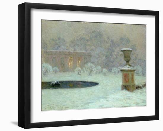 The Trianon Under Snow, c.1905-Henri Eugene Augustin Le Sidaner-Framed Giclee Print