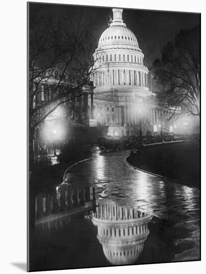 The U.S. Capitol Builing in a Light Night Rain-null-Mounted Photo