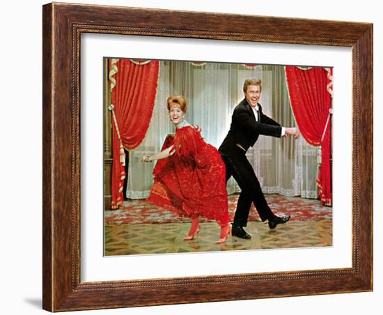 The Unsinkable Molly Brown, Debbie Reynolds, Harve Presnell, 1964-null-Framed Photo