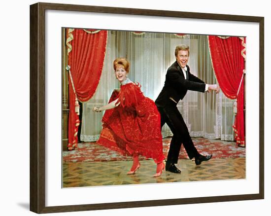 The Unsinkable Molly Brown, Debbie Reynolds, Harve Presnell, 1964-null-Framed Photo