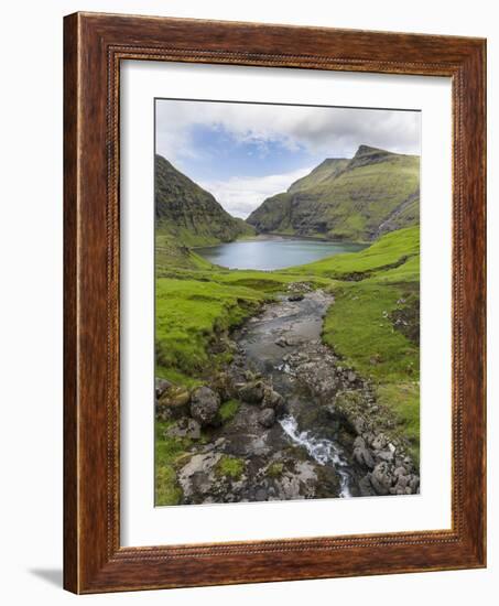 The valley of Saksun. Denmark, Faroe Islands-Martin Zwick-Framed Photographic Print