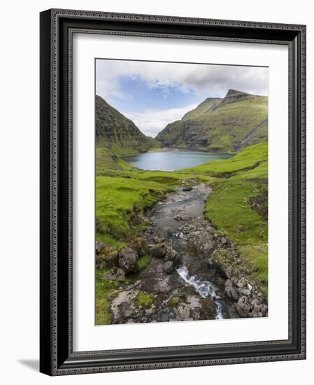 The valley of Saksun. Denmark, Faroe Islands-Martin Zwick-Framed Photographic Print