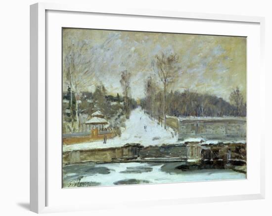 The Watering Place at Marly-Le-Roi, 1875-Alfred Sisley-Framed Giclee Print