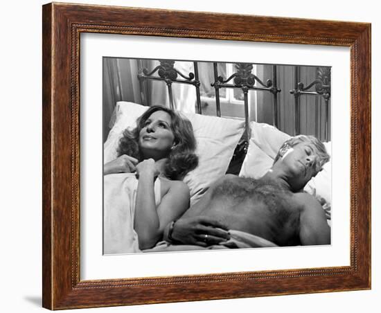 The Way We Were, Barbra Streisand, Robert Redford, 1973-null-Framed Photo