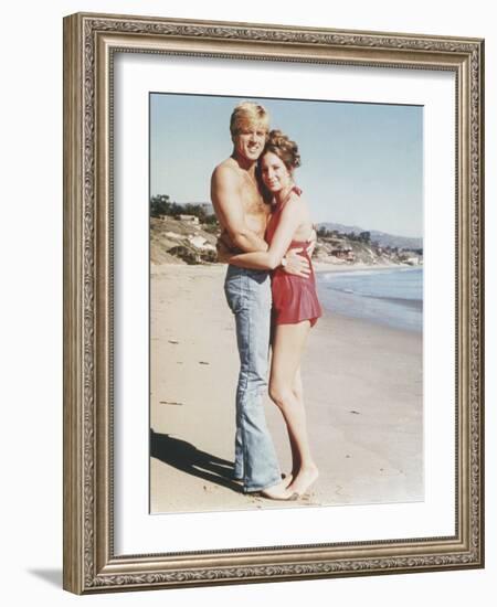 The Way We Were, Robert Redford, Barbra Streisand, 1973-null-Framed Photo