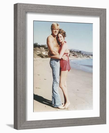 The Way We Were, Robert Redford, Barbra Streisand, 1973-null-Framed Photo