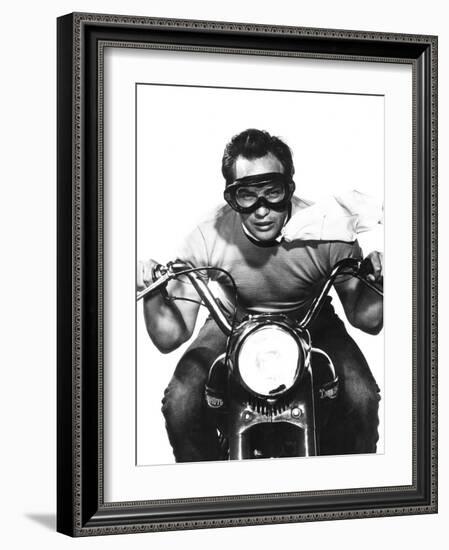 The Wild One, Marlon Brando, 1953-null-Framed Premium Photographic Print