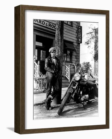 The Wild One, Marlon Brando, 1954-null-Framed Photo