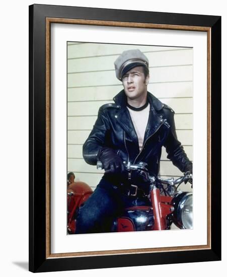 The Wild One, Marlon Brando, Directed by Laszlo Benedek, 1953-null-Framed Photo