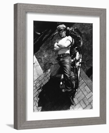 The Wild One, Marlon Brando, Directed by Laszlo Benedek, 1953-null-Framed Photo